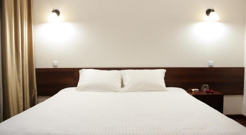Brown Hotel Astana Luaran gambar