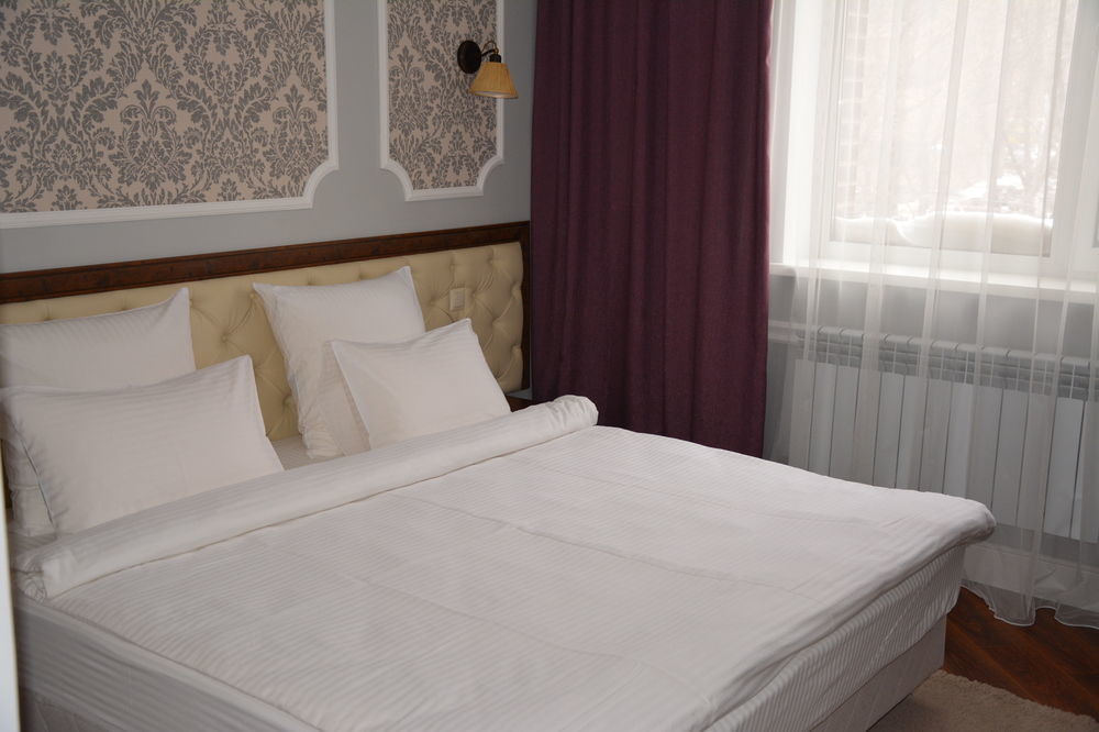 Brown Hotel Astana Luaran gambar