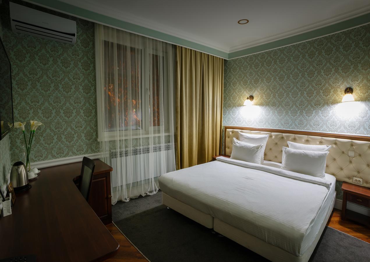 Brown Hotel Astana Luaran gambar