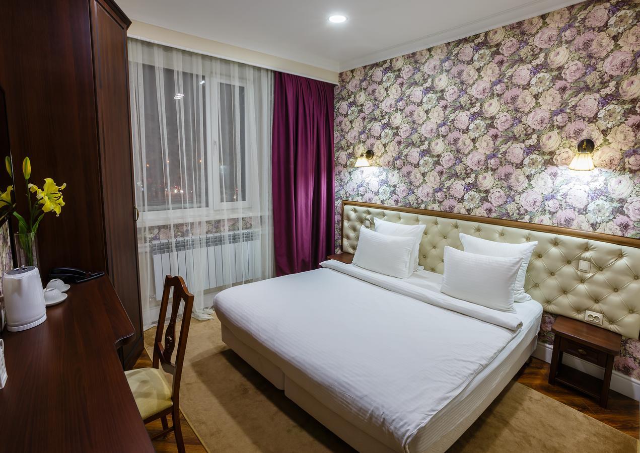 Brown Hotel Astana Luaran gambar