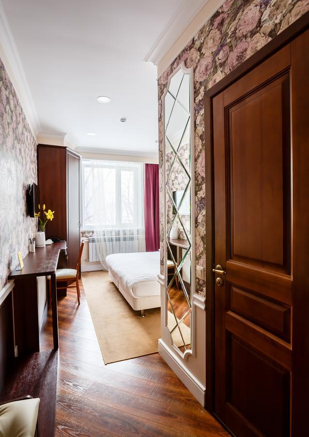 Brown Hotel Astana Luaran gambar