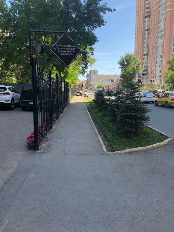 Brown Hotel Astana Luaran gambar