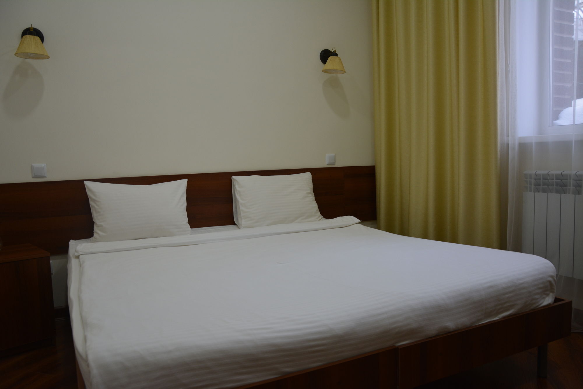 Brown Hotel Astana Luaran gambar